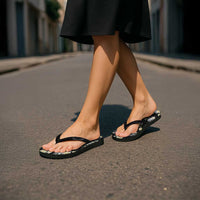 Black Tropical Hawaii Flip Flops Seamless Monstera Plumeria Hawaiian Pattern LT14 - Polynesian Pride