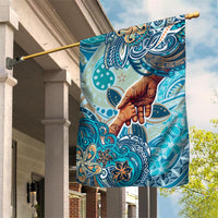 Hand In Hand Father's Day Polynesian Garden Flag Tribal Flower Pattern DT02 House Flag Blue - Polynesian Pride