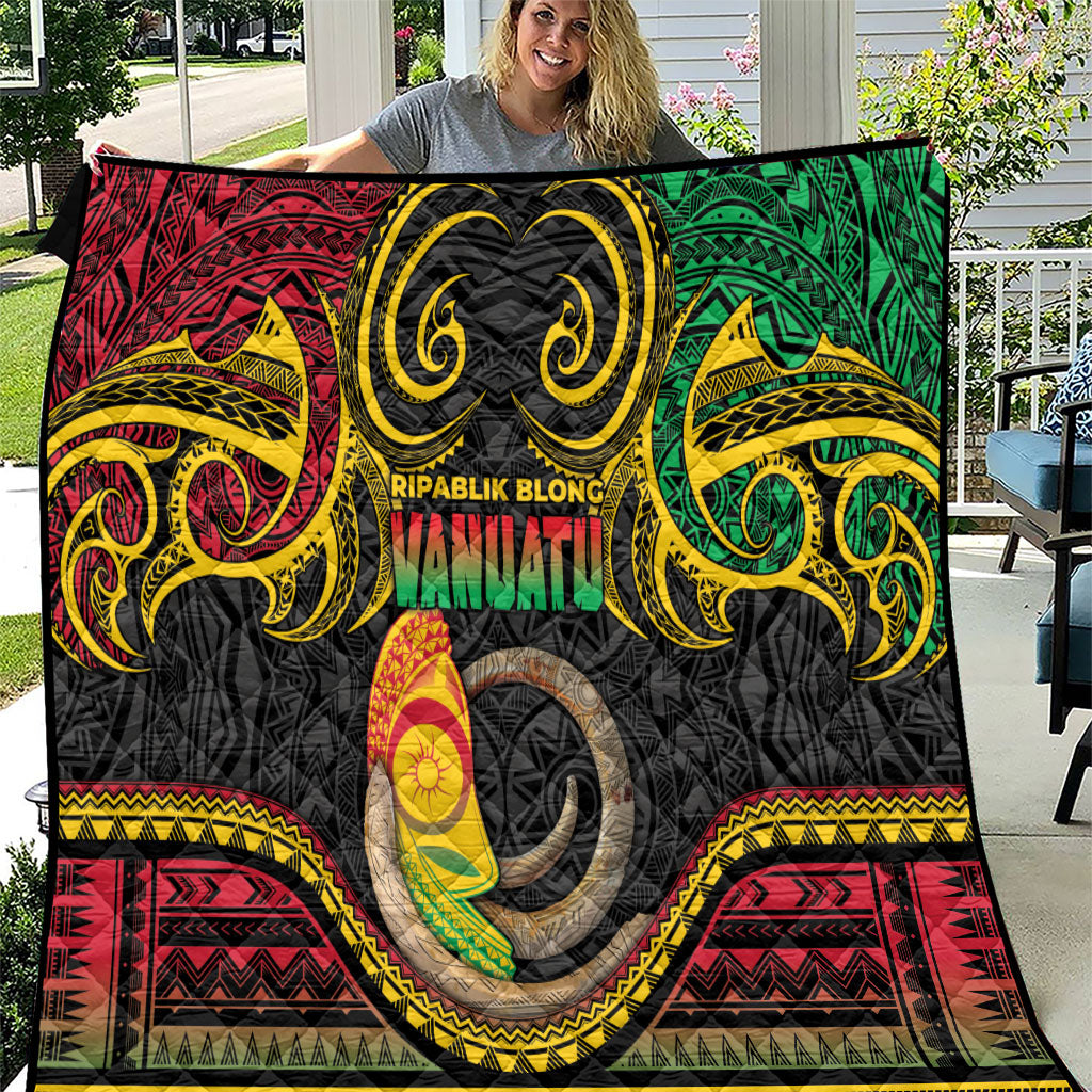 Vanuatu Language Week Quilt Boar Tusk Warrior Tribal Floral Pattern DT05 Black - Polynesian Pride