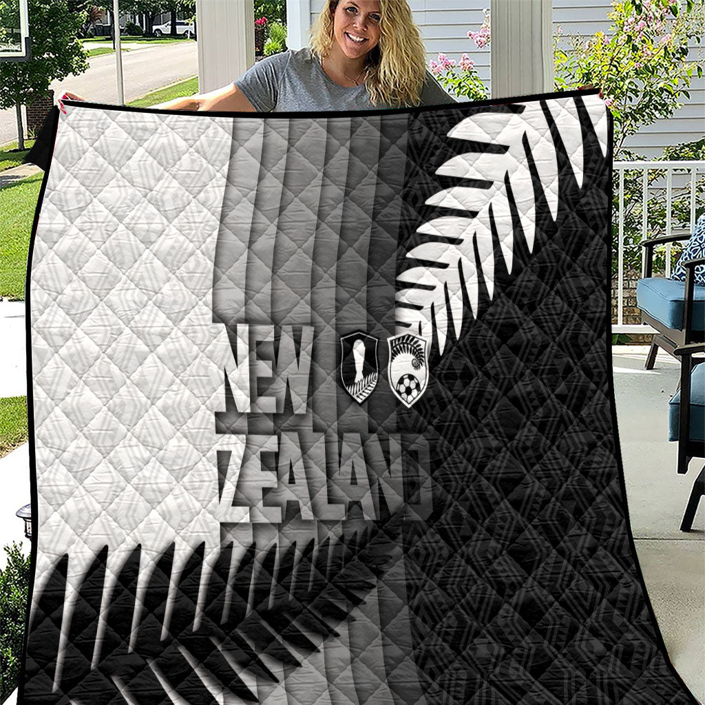New Zealand Football Quilt Silver Fern Maori Pattern Monochrome DT05 White - Polynesian Pride