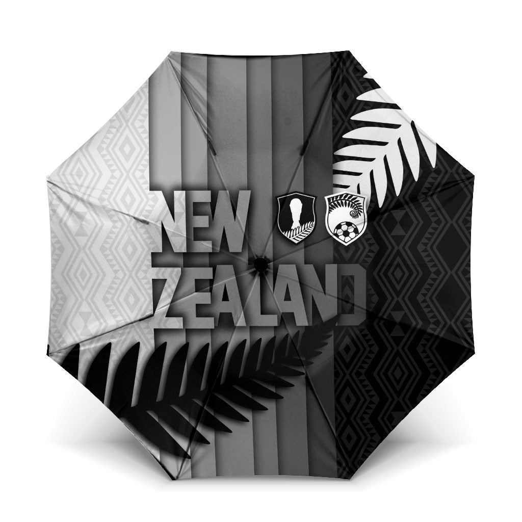 New Zealand Football Umbrella Silver Fern Maori Pattern Monochrome DT05 One Size Folded 11.42 inch Opened Diameter 37.4 inch White - Polynesian Pride