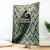 Aotearoa Atua Papatuanuku Blanket Earth Mother Father Koru Patterns DT05 - Polynesian Pride
