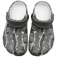 Hawaii Maile Lei Clogs Shoes With Gray Monstera Pattern LT05 Gray - Polynesian Pride