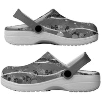 Hawaii Maile Lei Clogs Shoes With Gray Monstera Pattern LT05 - Polynesian Pride