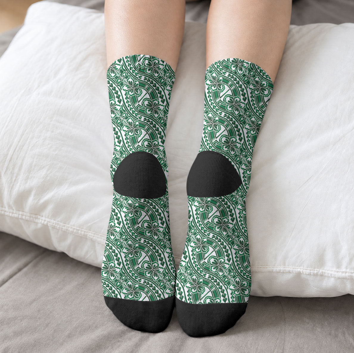 Hibiscus Bloom Island Tribal Waves Crew Socks Green Polynesian Pattern