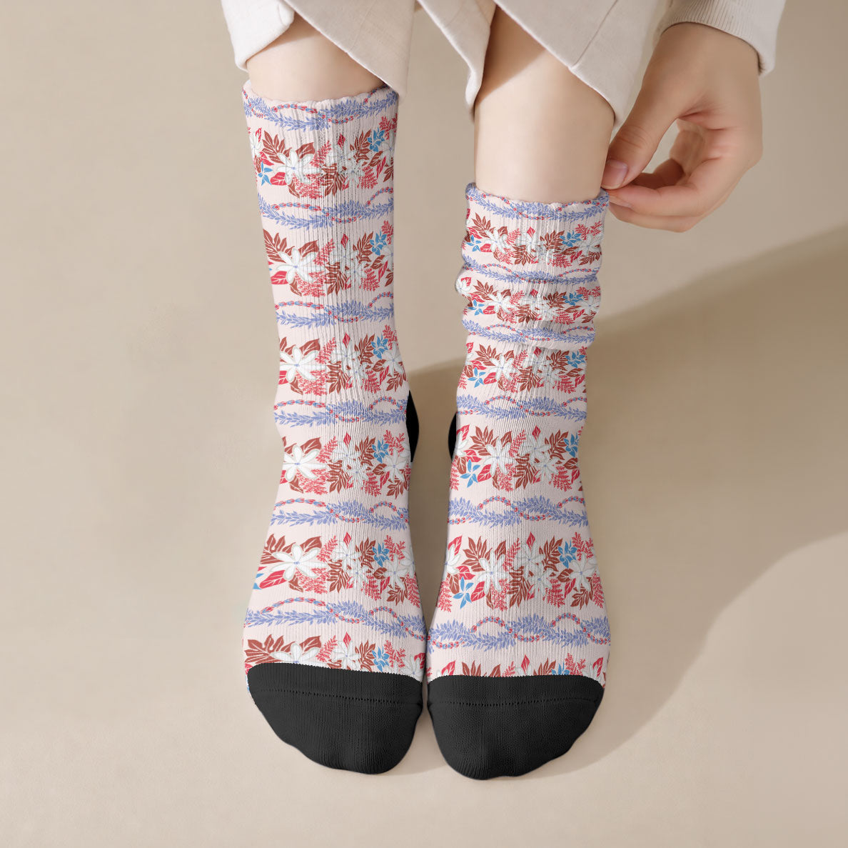 Monstera Tiare Plumeria Lei Pattern Crew Socks Red Version