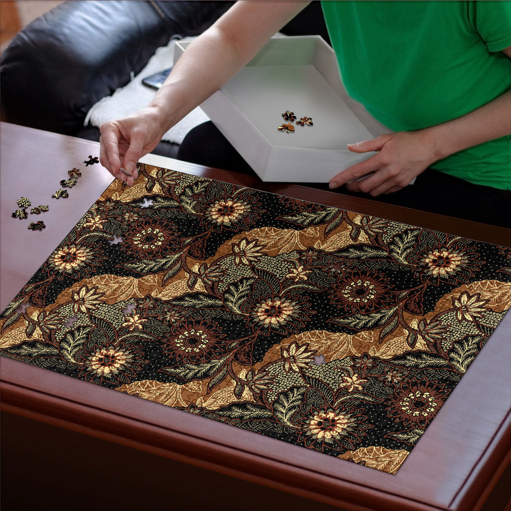 Batik Pedalaman Semen Lereng Style Puzzle Indonesian Traditional Pattern LT01 - Polynesian Pride