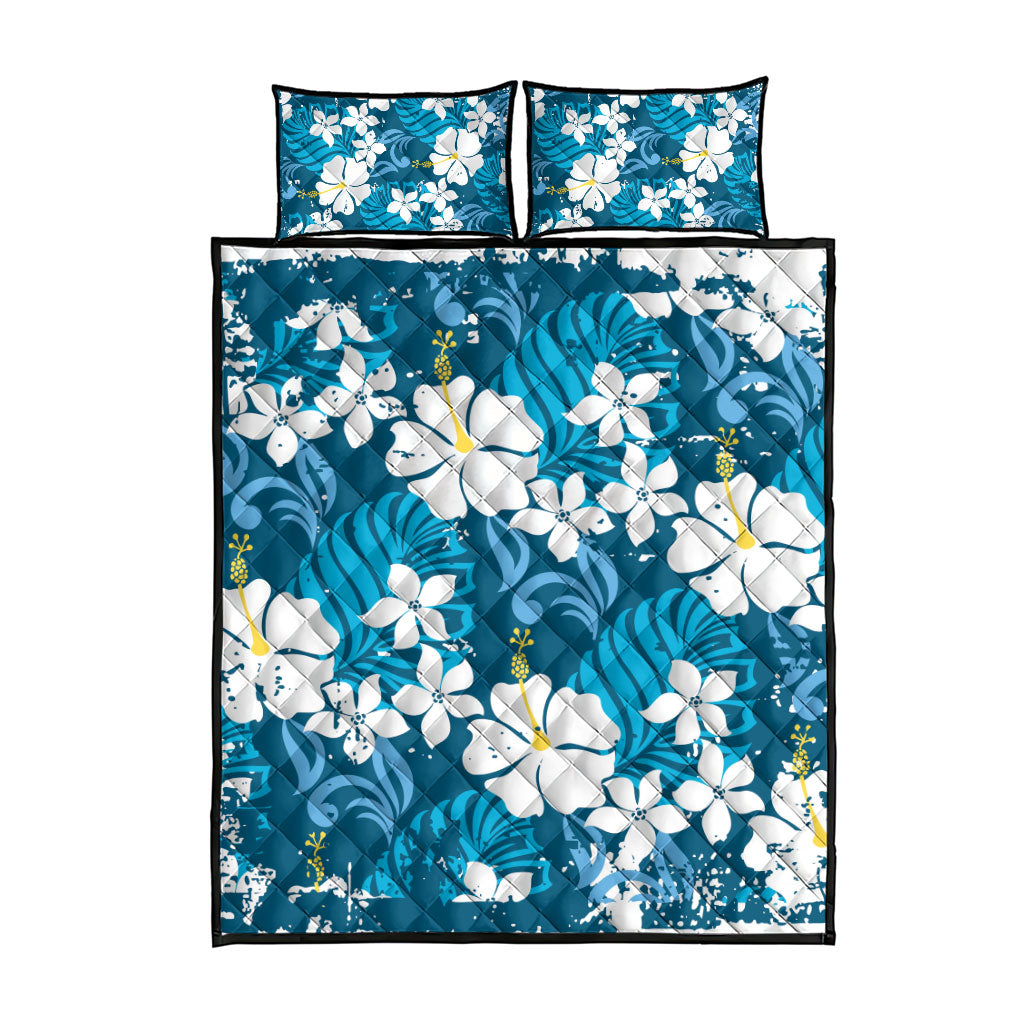 Blue Hawaiian Hibiscus Monstera Quilt Bed Set Grunge Stylized