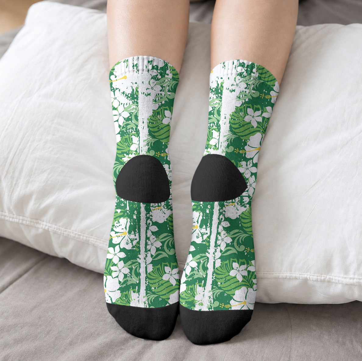 Green Hawaiian Hibiscus Monstera Crew Socks Grunge Stylized LT01 - Polynesian Pride