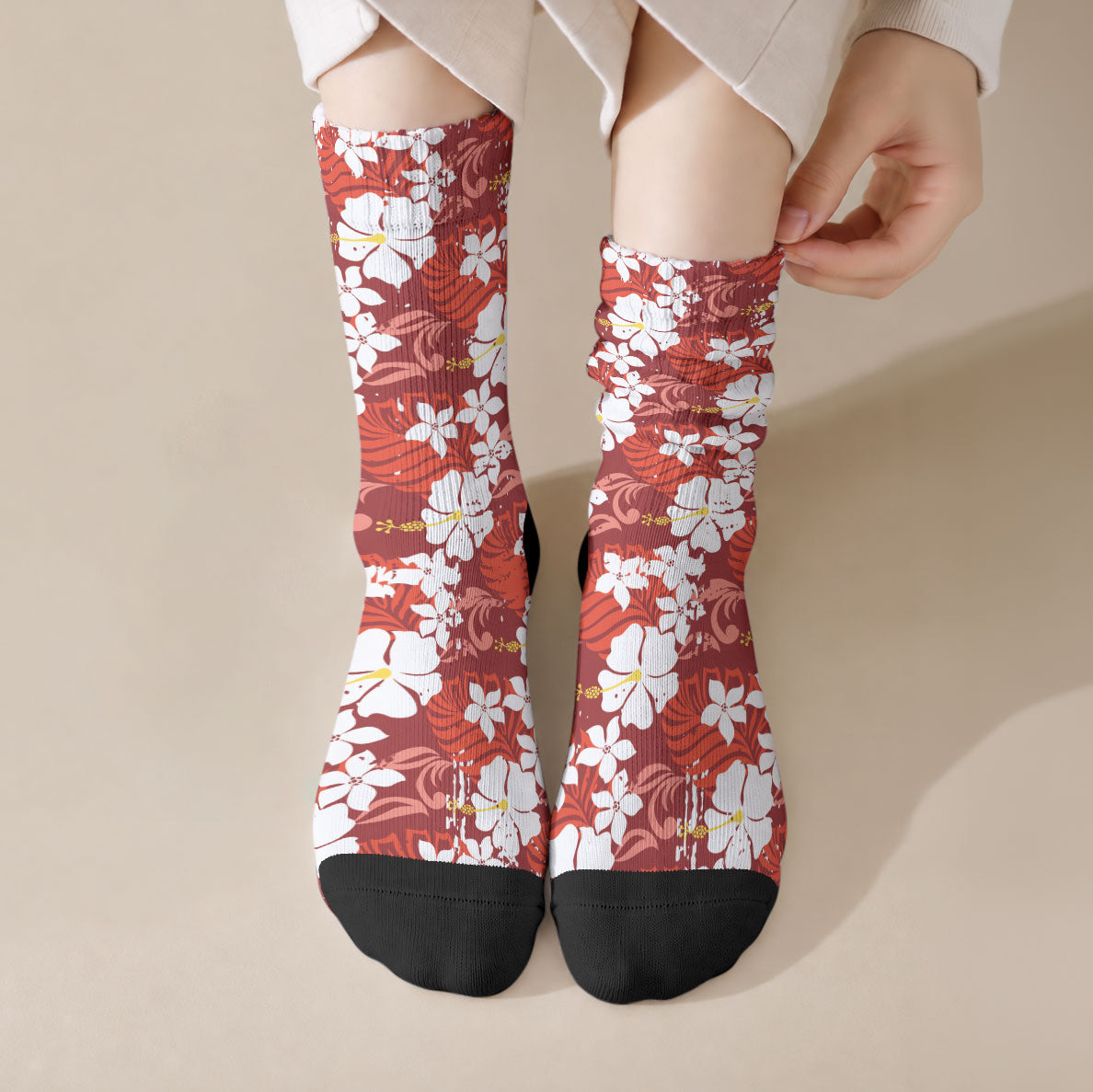 Red Hawaiian Hibiscus Monstera Crew Socks Grunge Stylized LT01 Crew Socks Red - Polynesian Pride