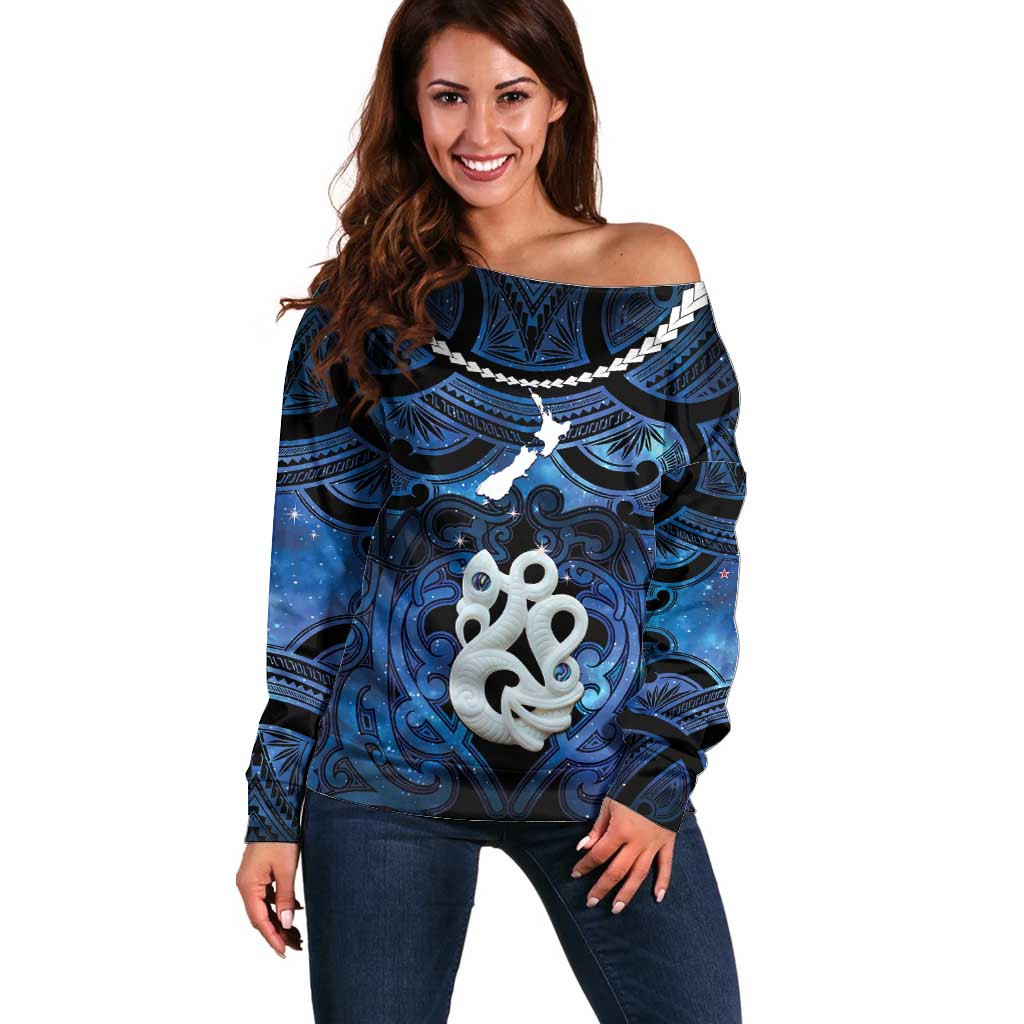 Personalized Maori Matariki Manaia Off Shoulder Sweater Maori Kowhaiwhai Pattern Galaxy LT01 Women Blue - Polynesian Pride