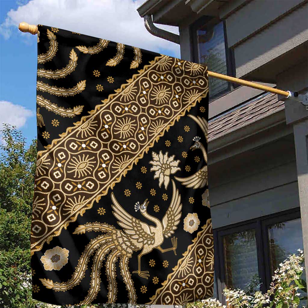 Indonesia Batik Pattern Garden Flag Gold Version LT01 - Polynesian Pride