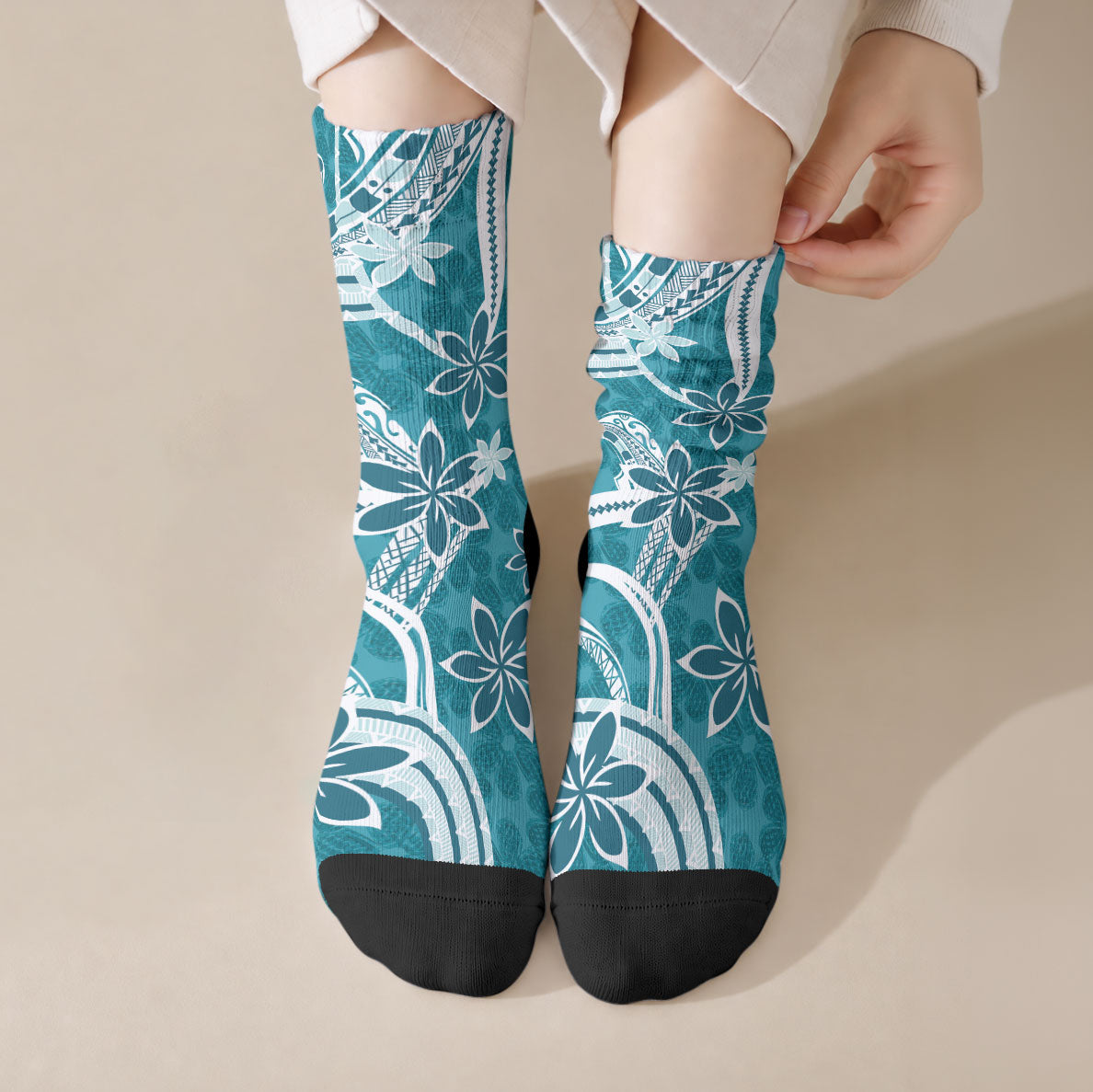 Hawaii Pupuala Plumeria Teal Crew Socks Polynesian Pattern LT01 Crew Socks Teal - Polynesian Pride