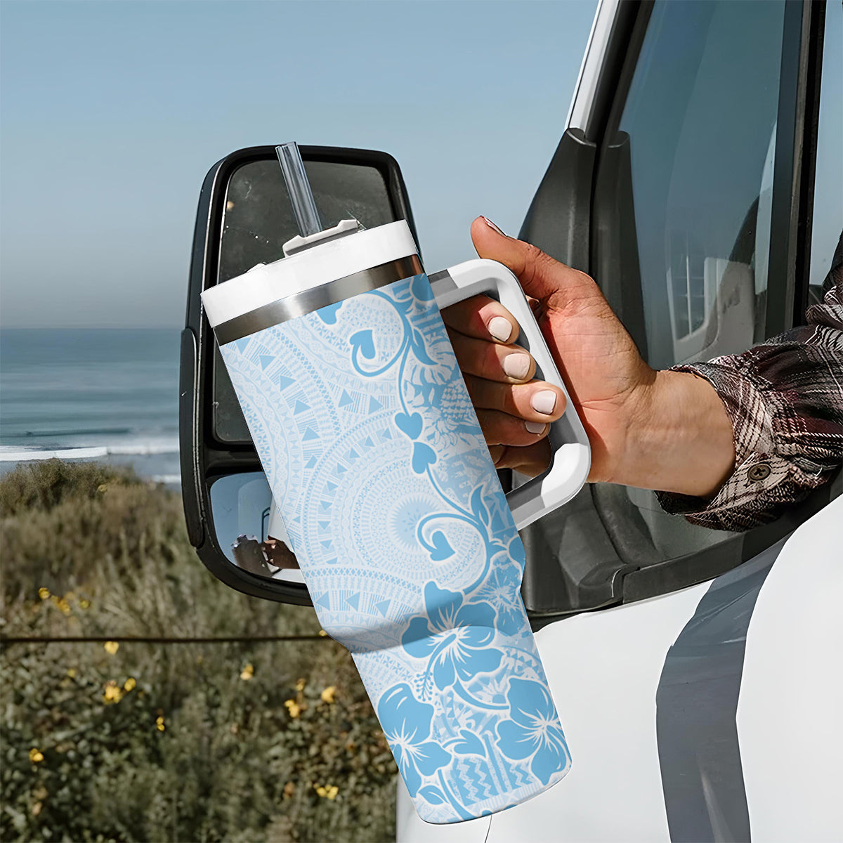 Fiji Masi With Hibiscus Tapa Tribal Tumbler With Handle Sky Blue Pastel LT01 - Polynesian Pride