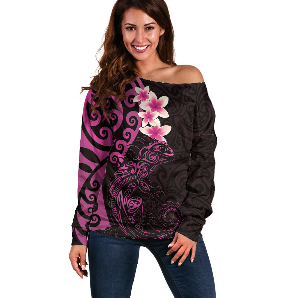 New Zealand Tuatara Plumeria Off Shoulder Sweater Maori Pink Koru Tribal Tattoo LT01 Women Pink - Polynesian Pride