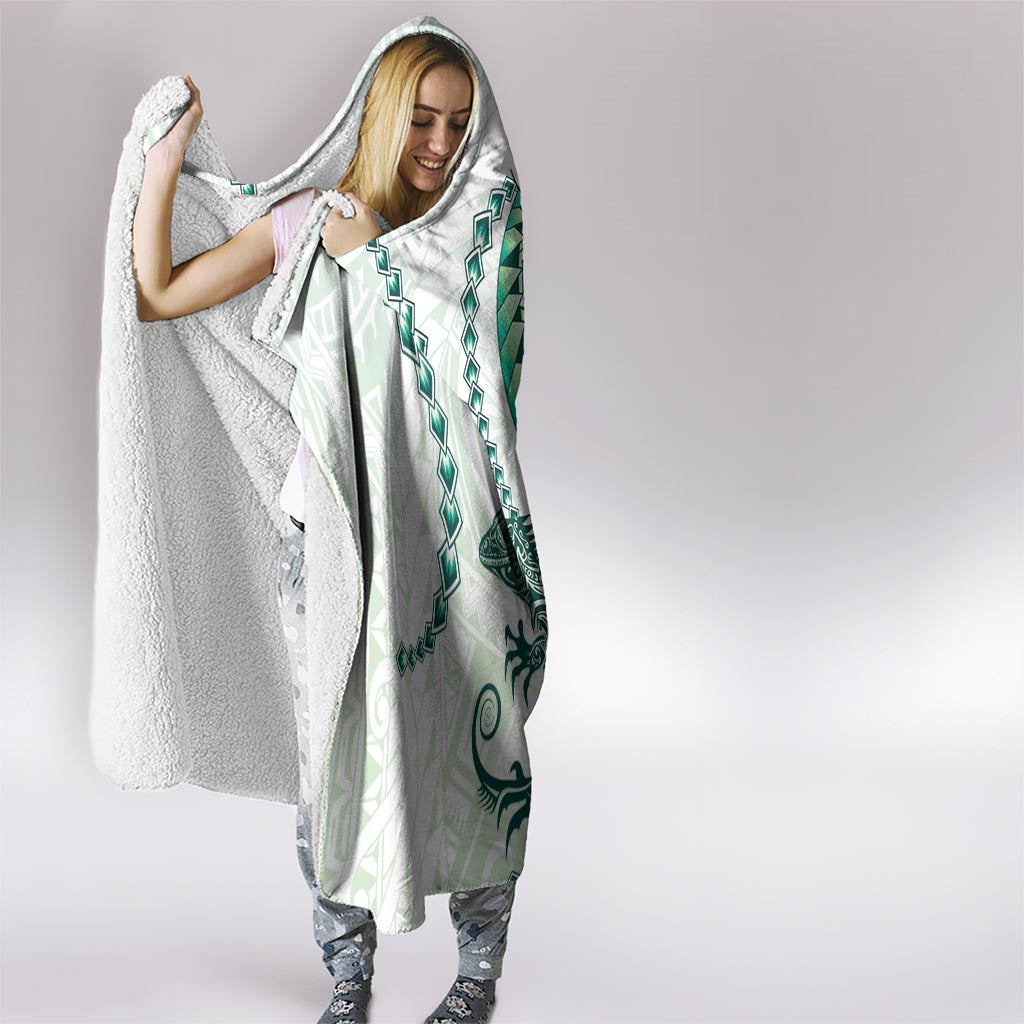 Green Maori Tuatara Hooded Blanket Luxury Pastel Pattern LT01 - Polynesian Pride