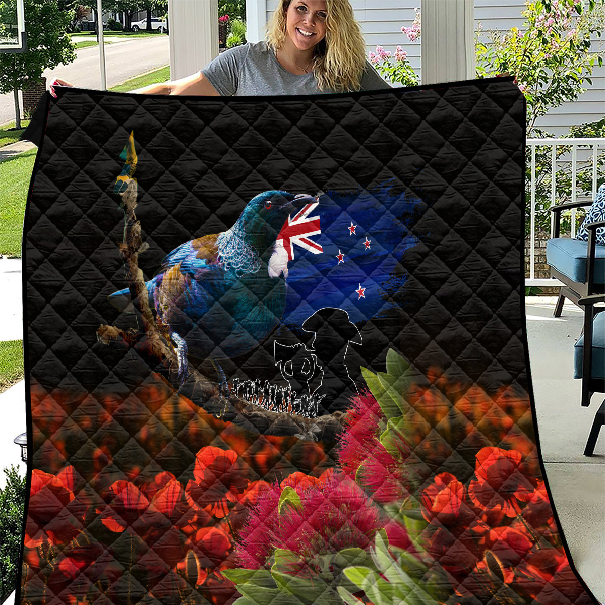 New Zealand ANZAC Day Quilt Pohutukawa Flower and Tui Bird LT03 Black - Polynesian Pride