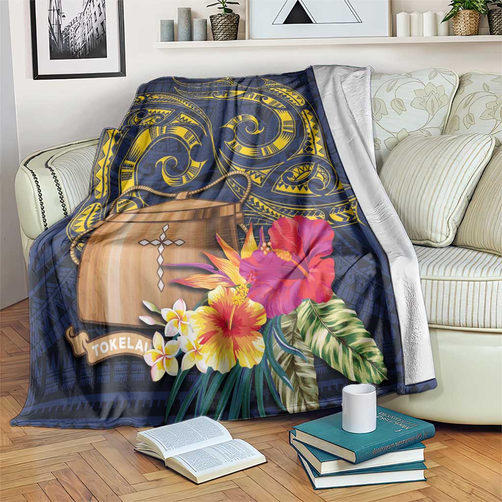Tokelau Tokehega Day Blanket Coat of Arms with Polynesian Tattoo and Hibiscus LT03 Blue - Polynesian Pride