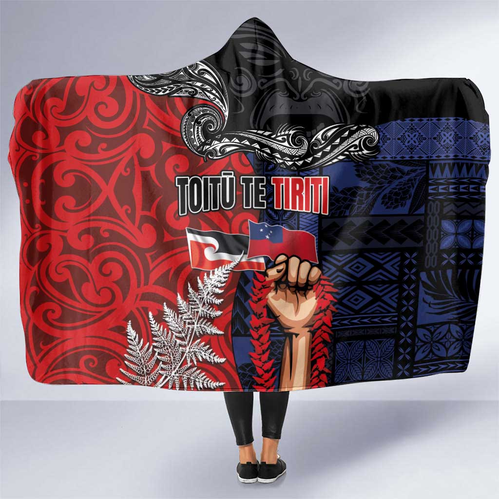Aotearoa and Samoa Toitu Te Tiriti Hooded Blanket Honour the Treaty - Te Tiriti Is Us LT03 One Size Black - Polynesian Pride
