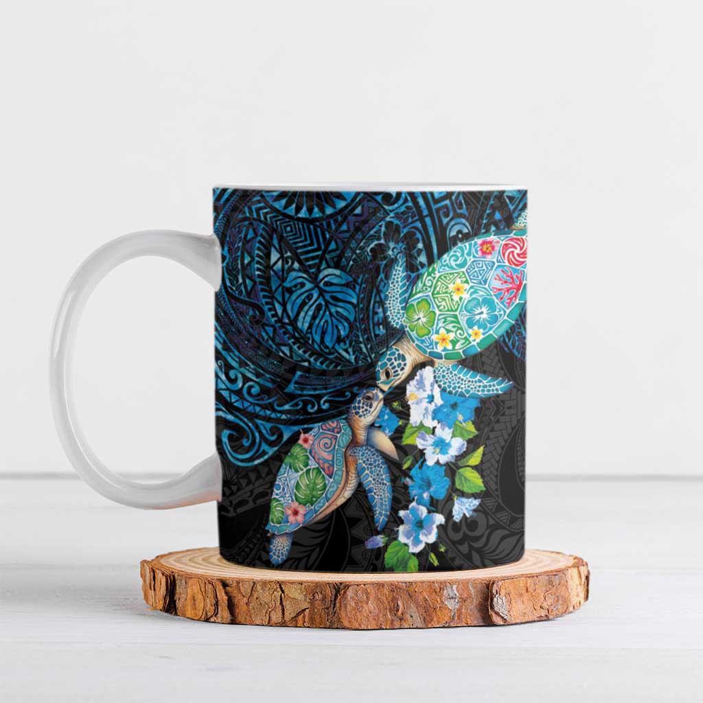 Hawaiian Couple Turtles Honi Ceramic Mug Polynesian Art Motifs and Hibiscus Black Blue Color LT03 Black - Polynesian Pride
