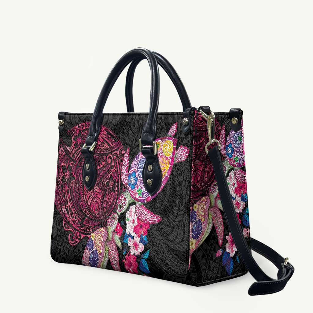 Hawaiian Couple Turtles Honi Leather Bag Polynesian Art Motifs and Hibiscus Black Red Color LT03 Black - Polynesian Pride