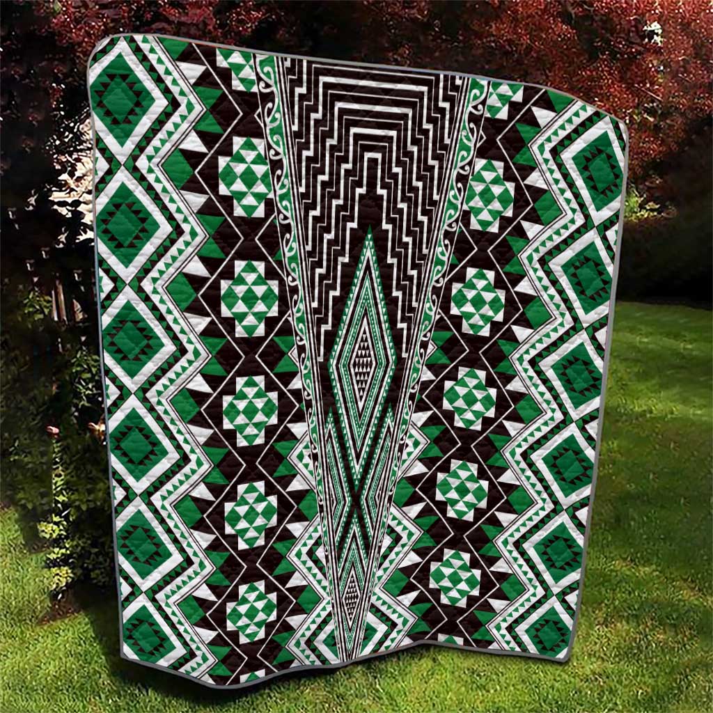 Green Aotearoa Tukutuku and Poutama Motif Quilt LT03 - Polynesian Pride