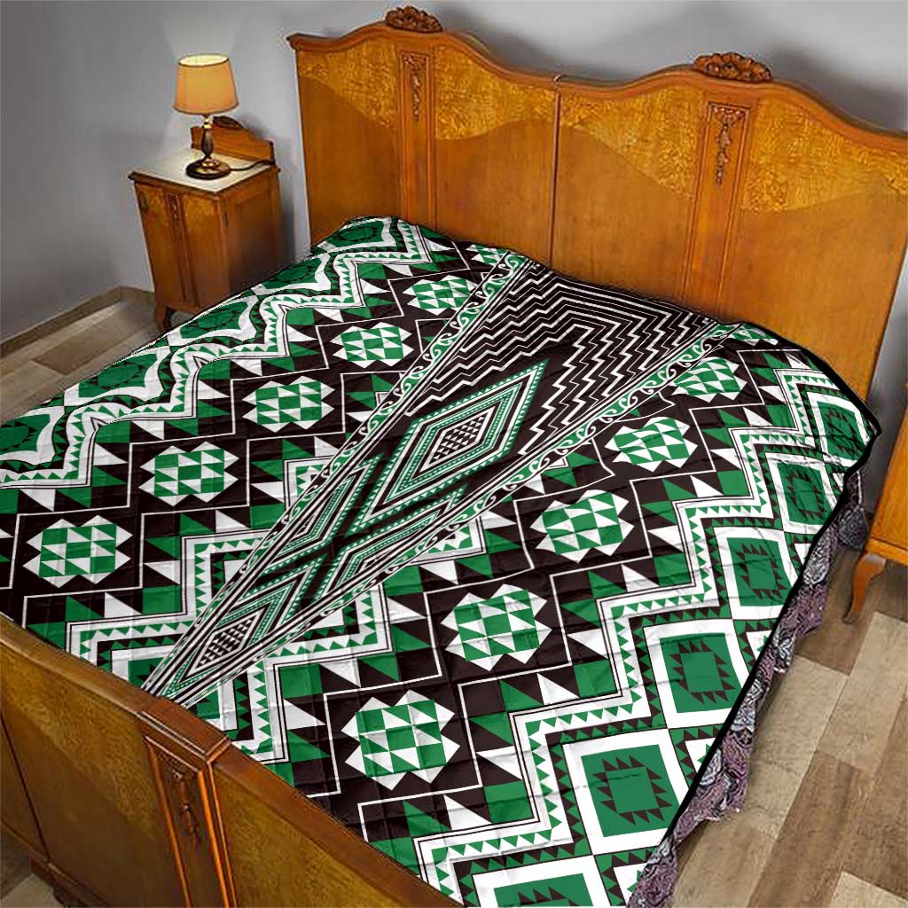 Green Aotearoa Tukutuku and Poutama Motif Quilt LT03 - Polynesian Pride