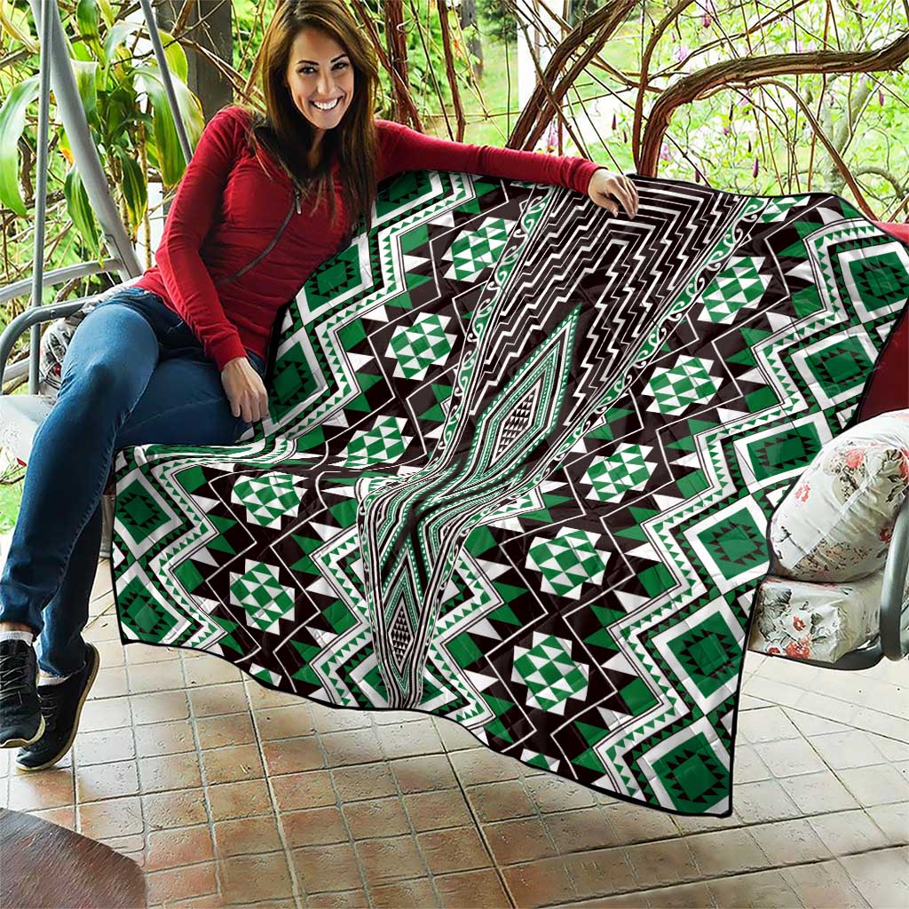 Green Aotearoa Tukutuku and Poutama Motif Quilt LT03 - Polynesian Pride