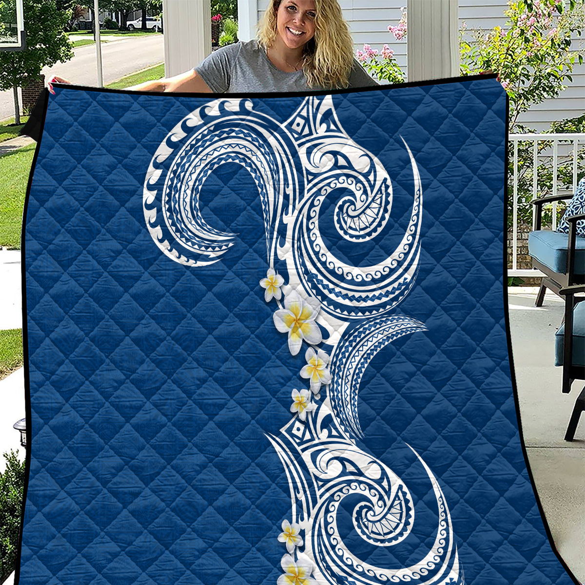 Aloha Polynesian Plumeria Flower Quilt Blue Color