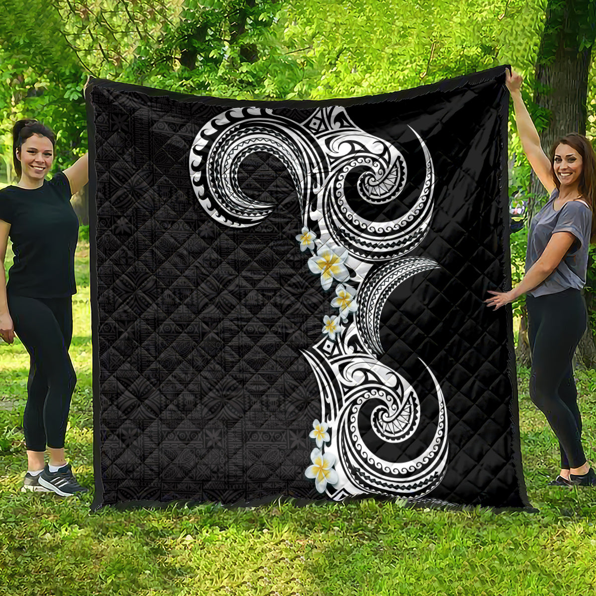 Aloha Polynesian Plumeria Flower Quilt Black White Color LT03 - Polynesian Pride