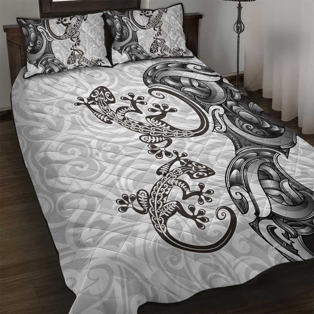 New Zealand Gecko Maori Art Tattoo Quilt Bed Set White Color