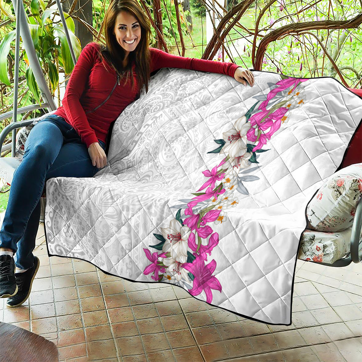 Hawaii Tropical Leaves and Flowers Quilt Tribal Polynesian Pattern White Style LT03 - Polynesian Pride