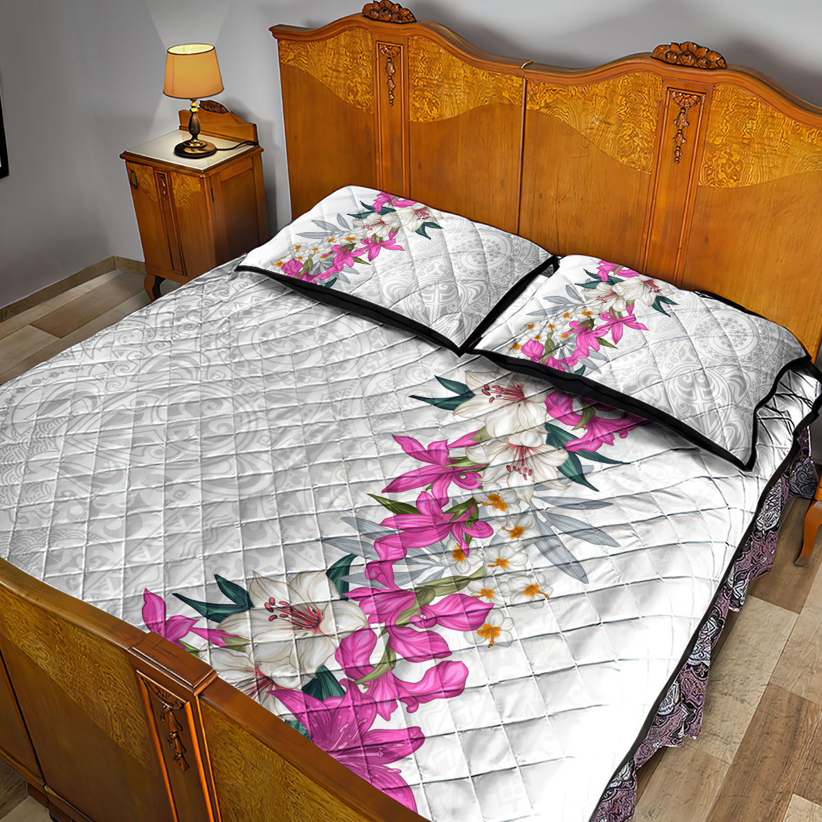 Hawaii Tropical Leaves and Flowers Quilt Bed Set Tribal Polynesian Pattern White Style LT03 - Polynesian Pride