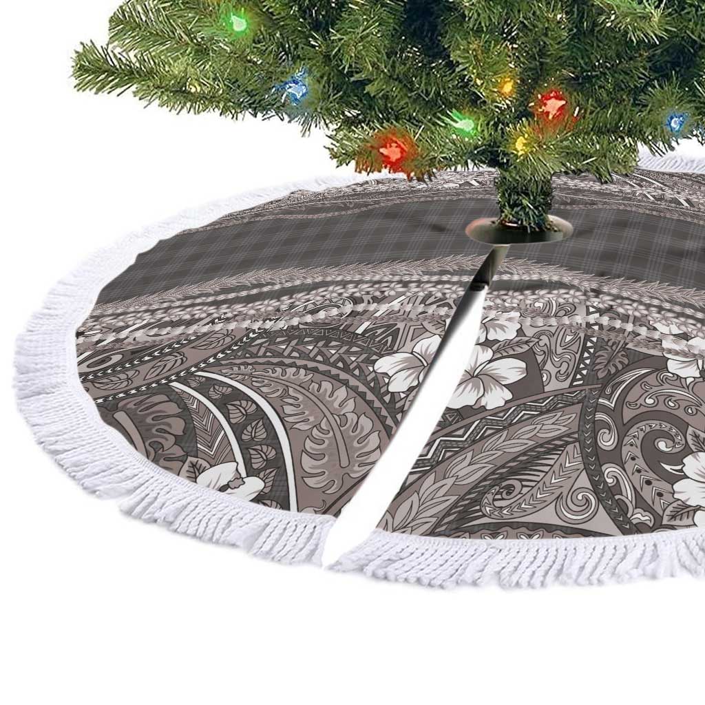 Hawaiian Art Flower Tribal with Lei Tree Skirt Palaka Pattern Grayscale LT03 - Polynesian Pride