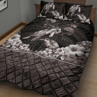 Hawaiian Lei Turtle and Plumeria Quilt Bed Set Polynerian Art Tattoo-Grayscale Mode LT03 - Polynesian Pride