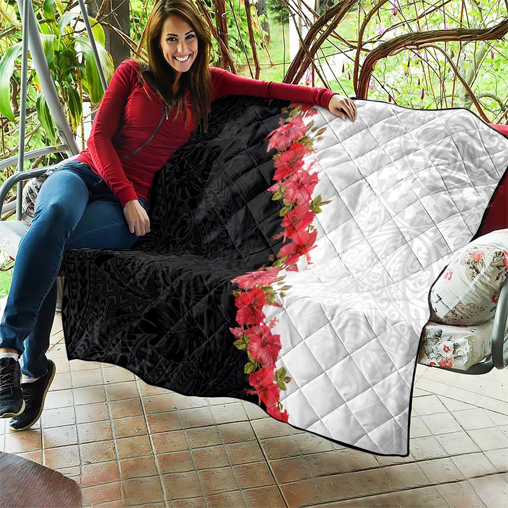 Hawaii Red Hibiscus Flowers Quilt Polynesian Pattern With Half Black White Version LT03 - Polynesian Pride
