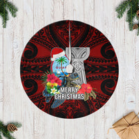 Guam Christmas Tree Skirt Santa Gift Latte Stone and Sea Turle Mix Hibiscus Chamorro Red Style LT03 Casual Tree Skirts Red - Polynesian Pride