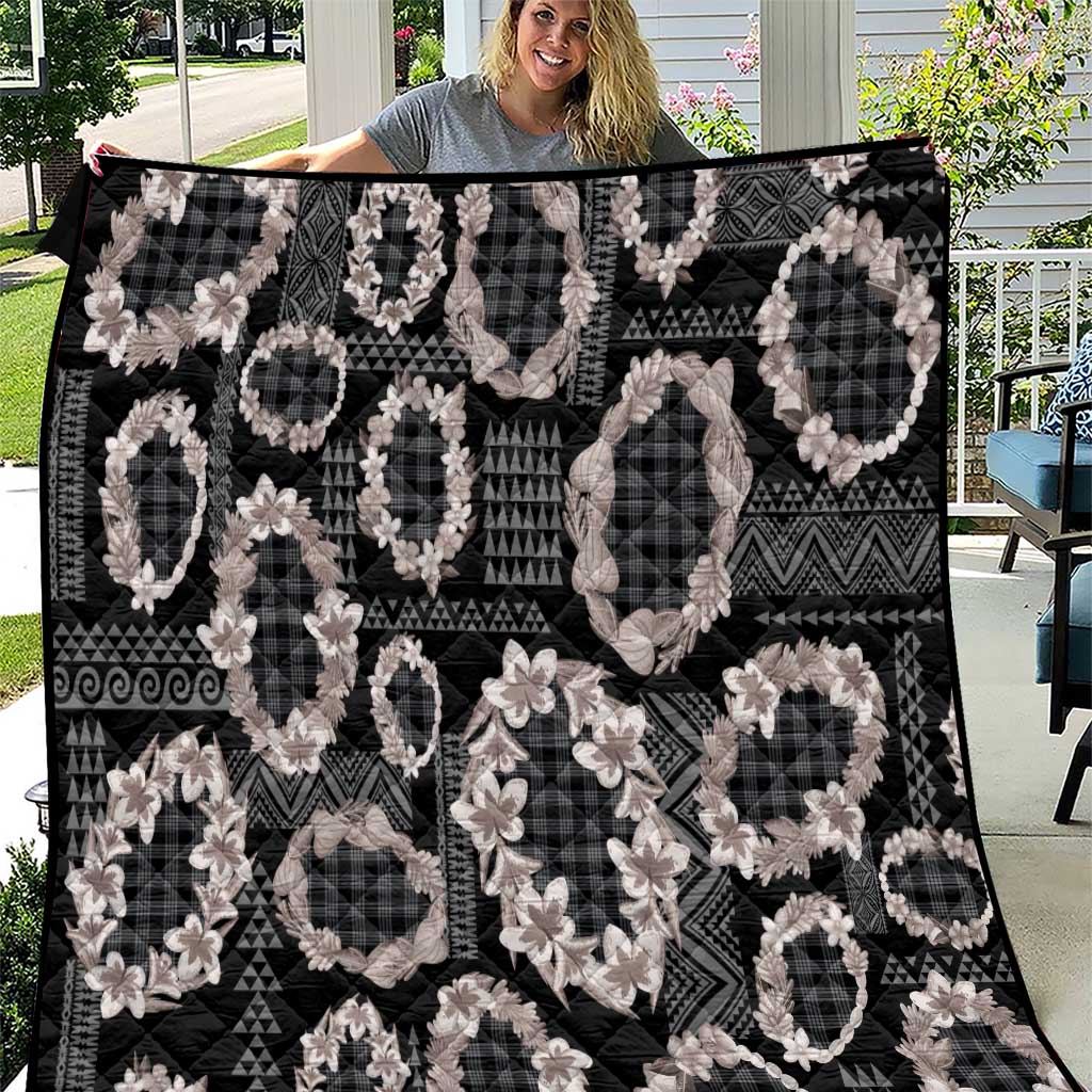 Hawaiian Leis Quilt Kakau Tattoos and Palaka Pastel Grayscale LT03 Black - Polynesian Pride