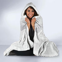 Super Samoa 685 Tribal Tattoo Hooded Blanket Siapo Pattern All-White Edition LT03 - Polynesian Pride