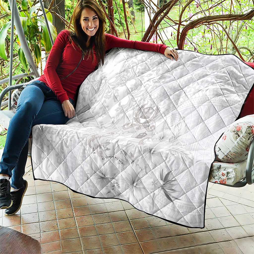Tonga Faka Sepitema Quilt Ngatu and Floral Pattern with Blooming Hibiscus LT03 - Polynesian Pride