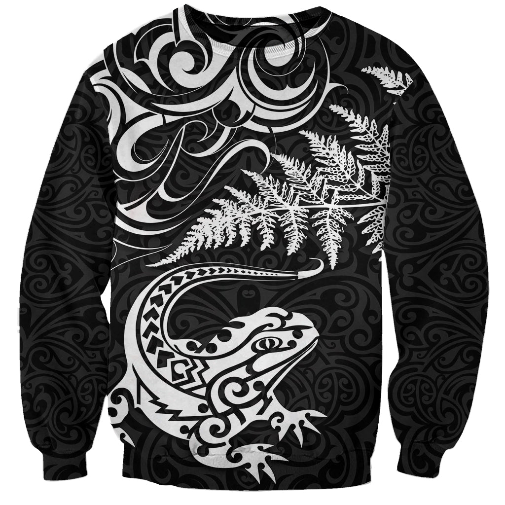 New Zealand Tuatara Tribal Tattoo Sweatshirt Silver Fern and Maori Pattern Black Color