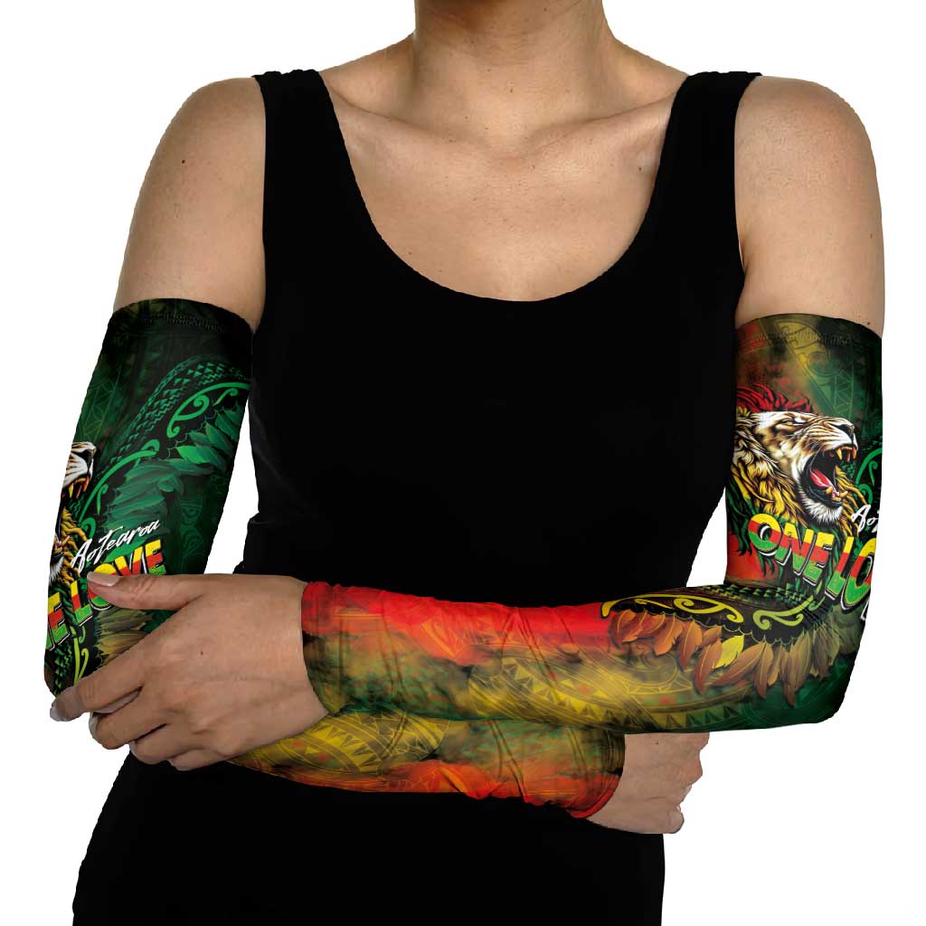 Aotearoa One Love Arm Sleeves Reggae Lion with Kakahu Huruhuru LT03 - Polynesian Pride