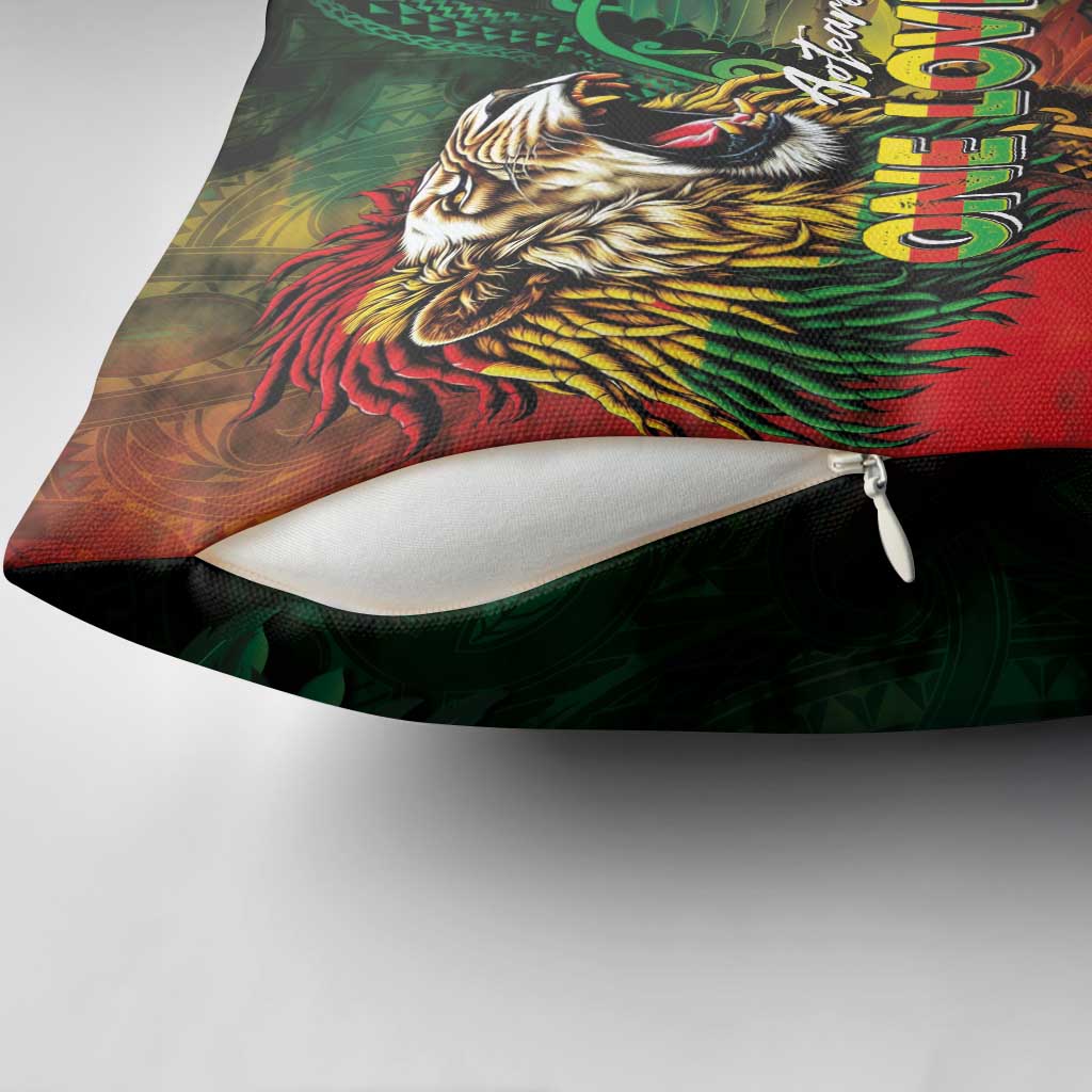 Aotearoa One Love Pillow Cover Reggae Lion with Kakahu Huruhuru LT03 - Polynesian Pride