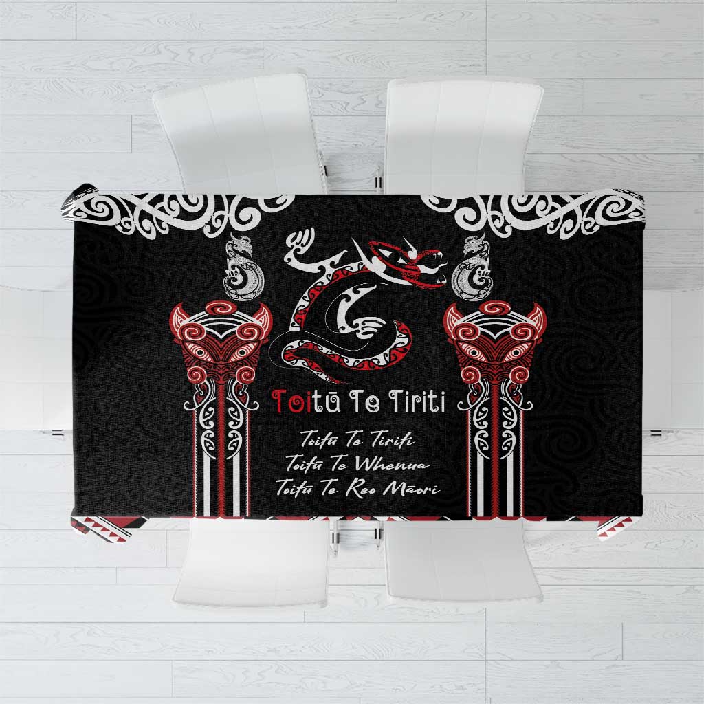 Aotearoa Toitu Te Tiriti-Maori Taniwha Tablecloth Toitu Te Whenua Toitu Te Reo Maori LT03 Black - Polynesian Pride