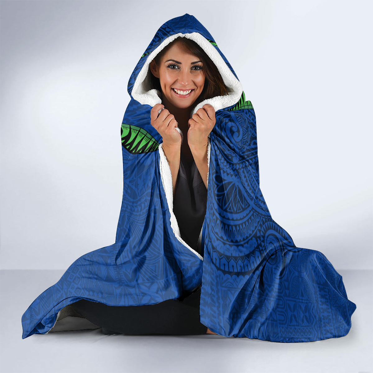 Guam Liberation Day 80th Anniversary Hooded Blanket Palm Tree and Seal Artwork Hibiscus Polynesian Pattern LT03 - Polynesian Pride