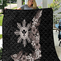 Tropical Hawaii and Philippines Quilt Kanaka Maoli and Sun Badge Batok Tattoo Grayscale LT03 Black - Polynesian Pride