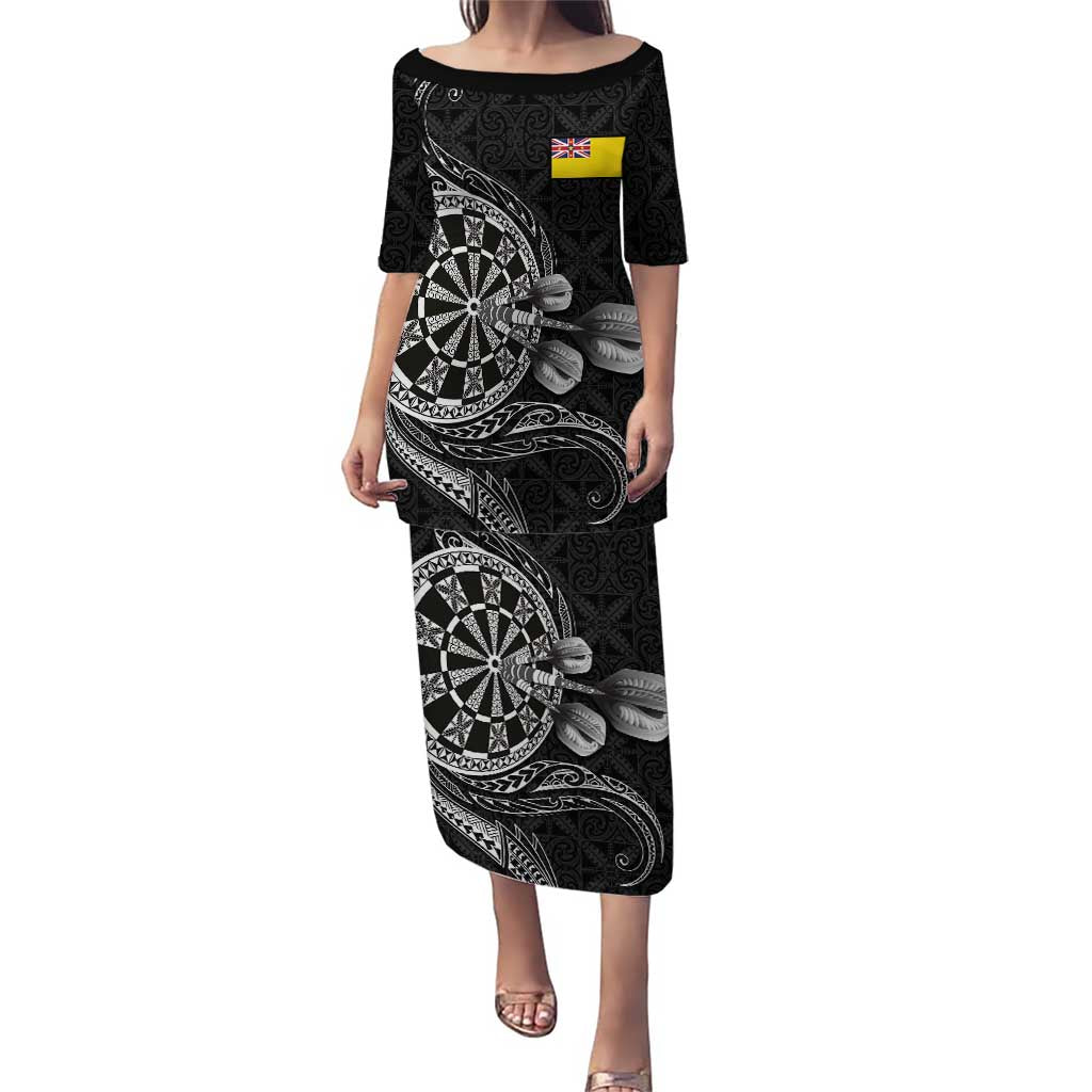 Personalised Niue Darts Masters Puletasi Tribal Hiapo Dartboard LT03 Long Dress Black - Polynesian Pride