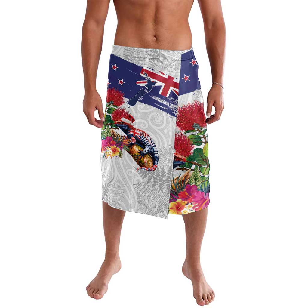 New Zealand Christmas Lavalava Meri Kirihimete-Tuatara and Pohutukawa White Color LT03 White - Polynesian Pride