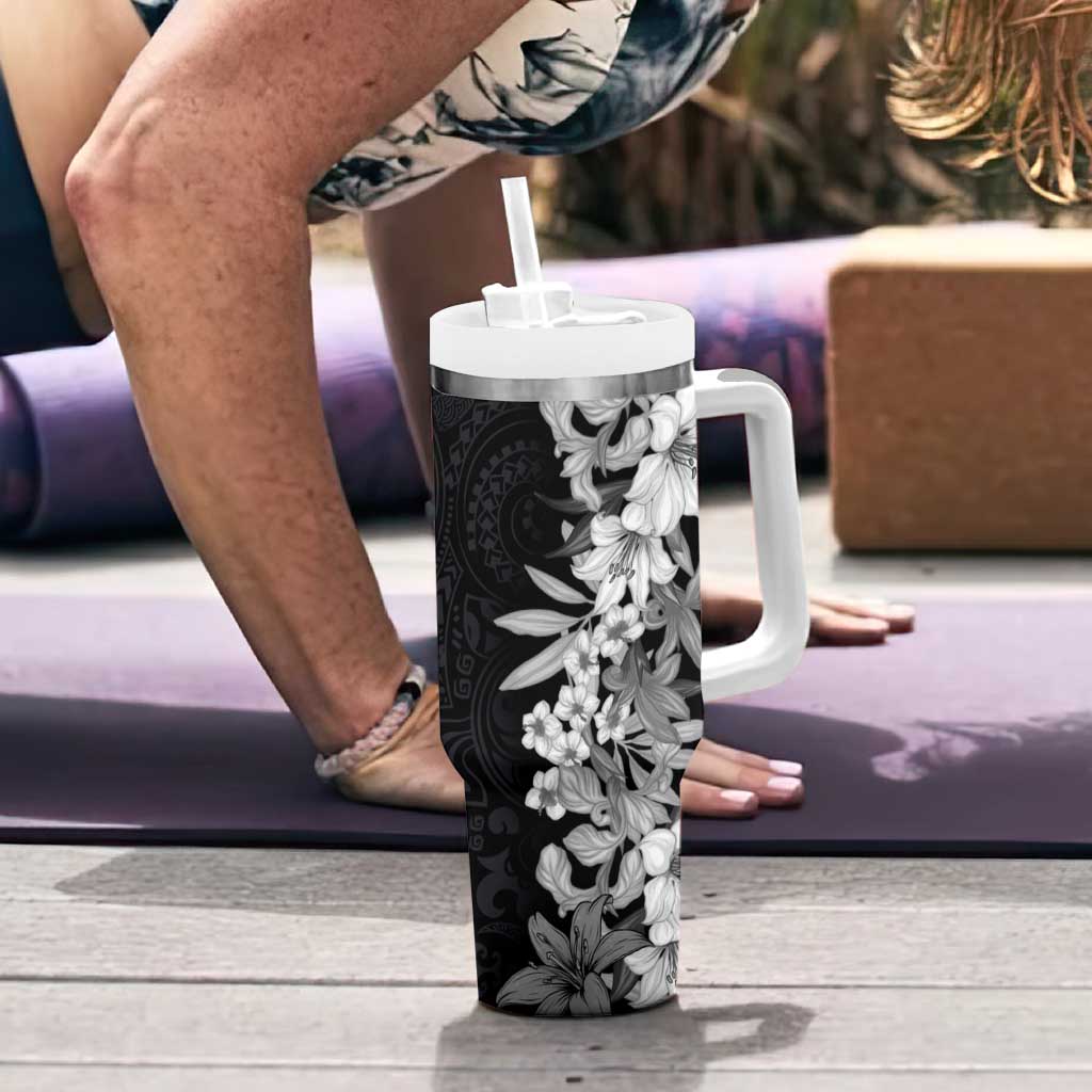 Hawaii Tropical Leaves and Flowers Tumbler With Handle Tribal Polynesian Pattern Black White Style LT03 - Polynesian Pride
