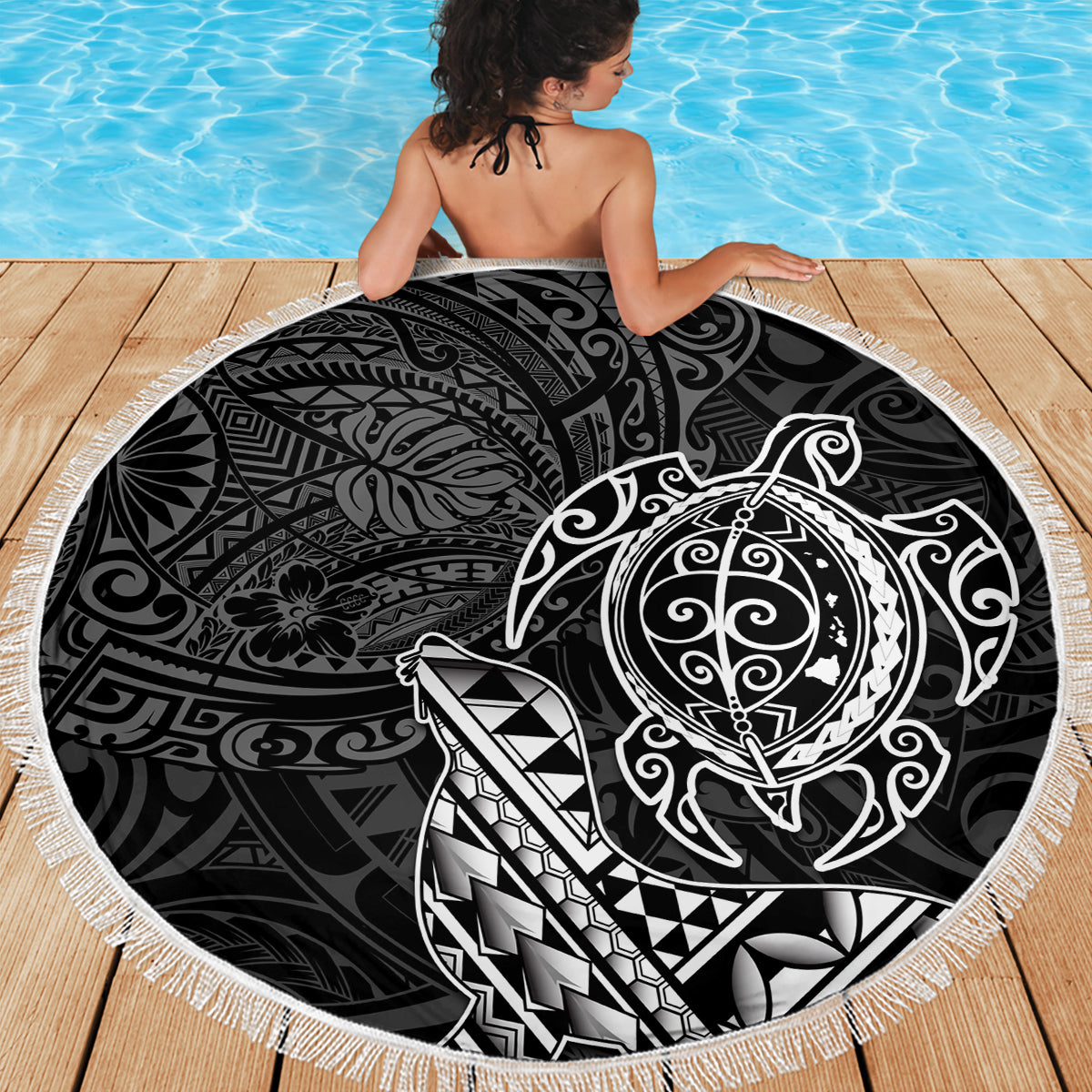 Hawaii Monk Seal and Dolphin Beach Blanket Polynesian Kakau Pattern Black White Color LT03 - Polynesian Pride